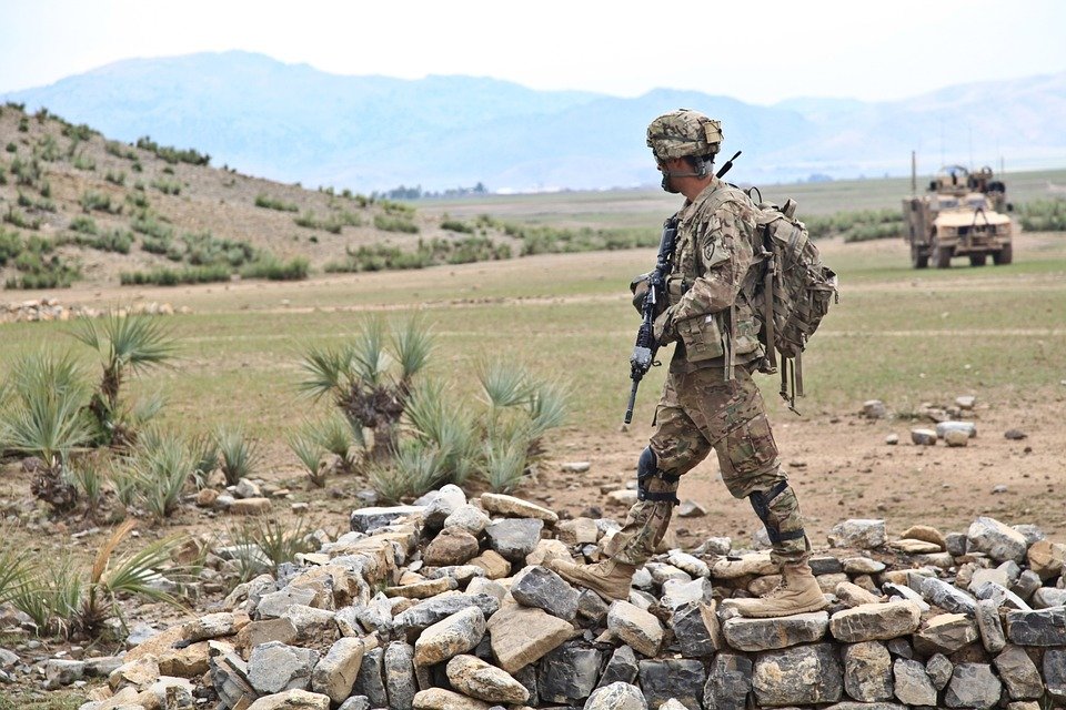 Atentat în Afganistan, cel puţin 14 morţi şi 50 de răniţi