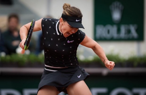 Simona Halep s-a calificat în semifinale la Wimbledon. VIDEO