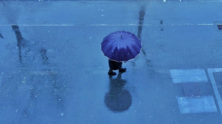 Prognoză specială pentru București. Ploi torențiale și vijelii, duminică și luni
