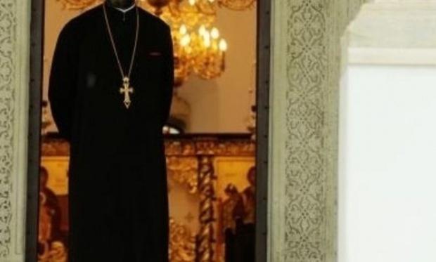 Preotul din Constanța, anchetat pentru pornografie infantilă, a fost arestat