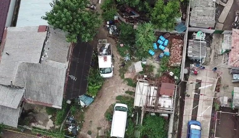 Sinteza zilei. Imagini tulburătoare cu casa criminalului din Caracal filmate cu drona