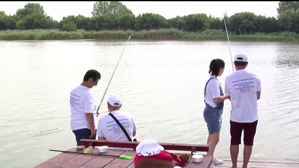 Concurs de pescuit pentru nevăzători la Galaţi