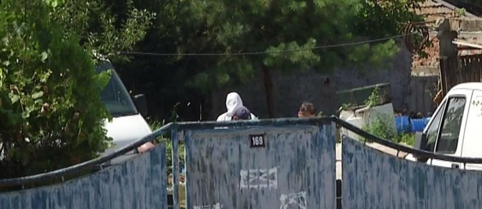 Gheorghe Dincă este în casa din Caracal. Anchetatorii au ridicat noi rămășițe de oase 608272