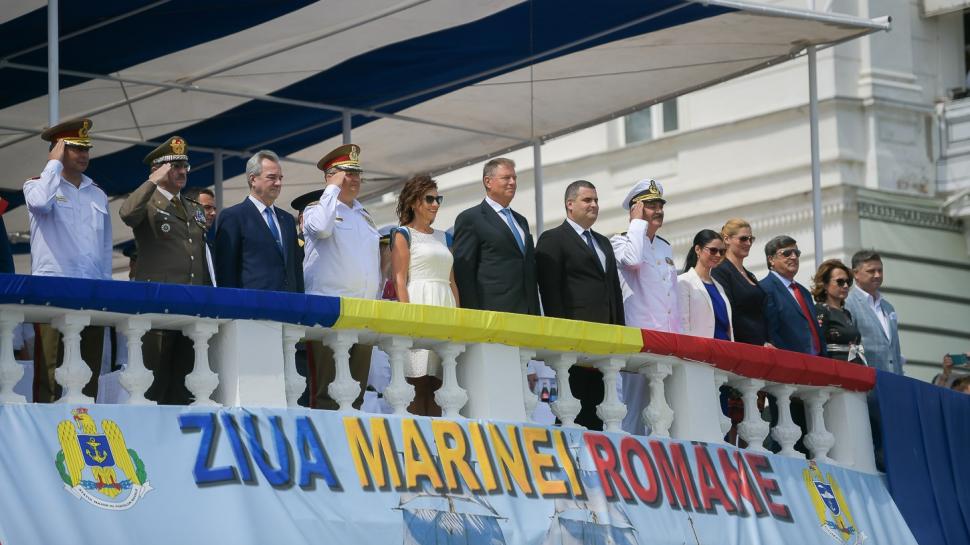 Carmen Iohannis, apariție spectaculoasă la Ziua Marinei. Galerie FOTO 610069
