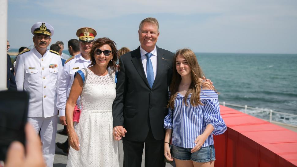 Carmen Iohannis, apariție spectaculoasă la Ziua Marinei. Galerie FOTO 610070