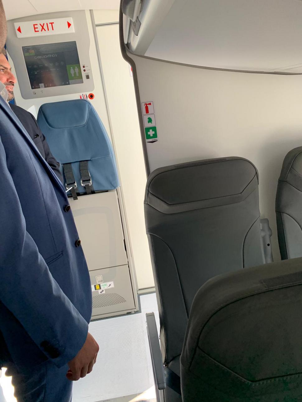 Cum arată noile avioane pe care TAROM le va folosi pentru cursele interne. Una dintre aeronave, expuse la BIAS 2019 611210