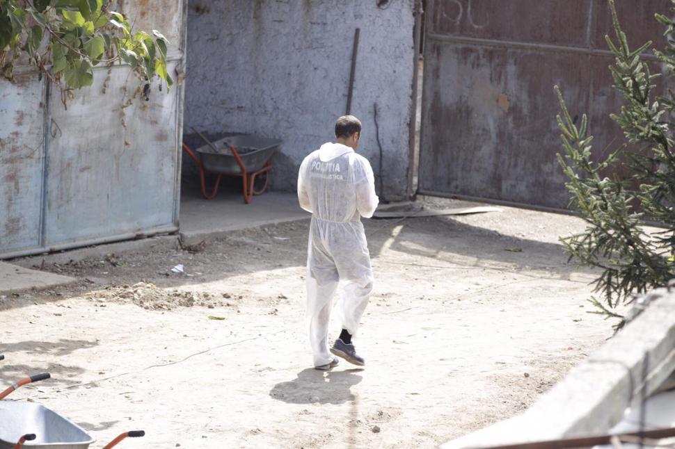 Cazul Caracal. Curtea lui Gheorghe Dincă, scanată cu aparatură performantă 611761