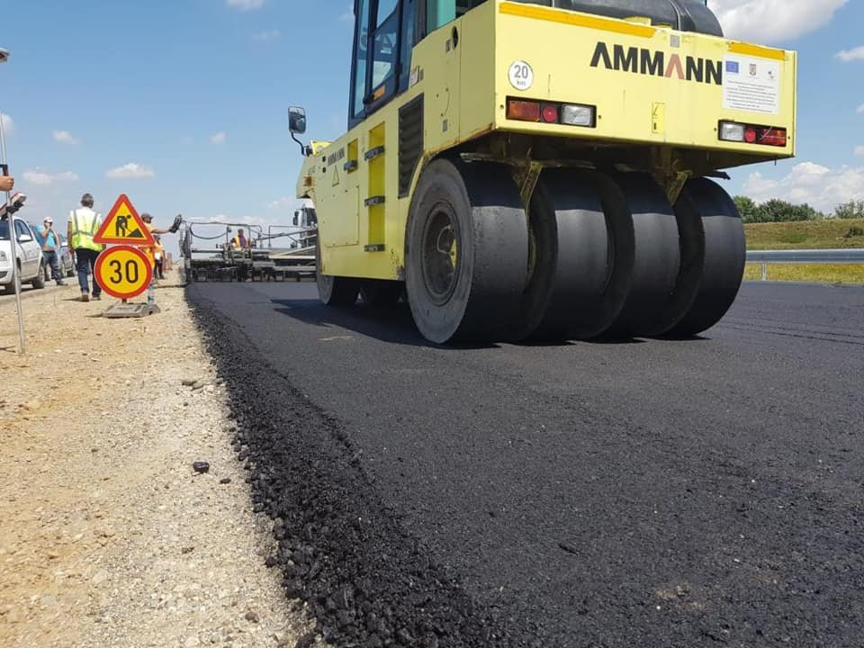 Ministerul Transporturilor a reziliat contractul pentru lotul 3 din autostrada Lugoj-Deva. Inaugurarea celor 21 de km de drum mai așteaptă