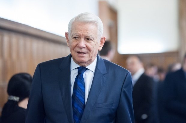 Teodor Meleşcanu nu-și retrage candidatura pentru șefia Senatului, în ciuda cererii lui Tăriceanu: Sper să am numărul de voturi necesare