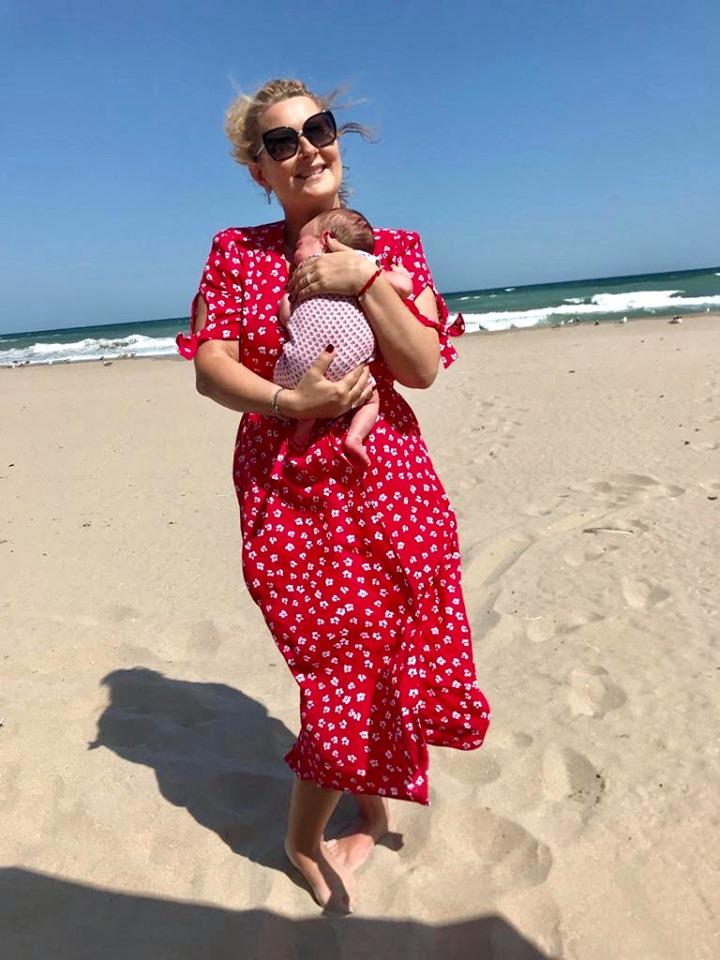 La o lună de la naștere, Alessandra Stoicescu a făcut deja două excursii cu Sara și își revine complet, în cea mai bună formă 613526