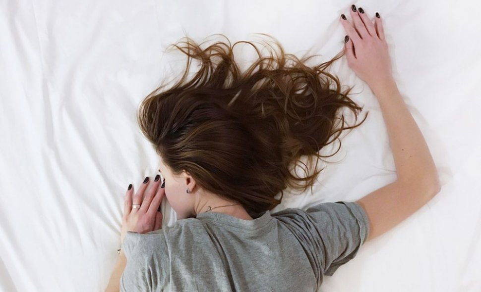 Motivul pentru care e bine să dormi în timpul zilei, o dată sau de două ori pe săptămână