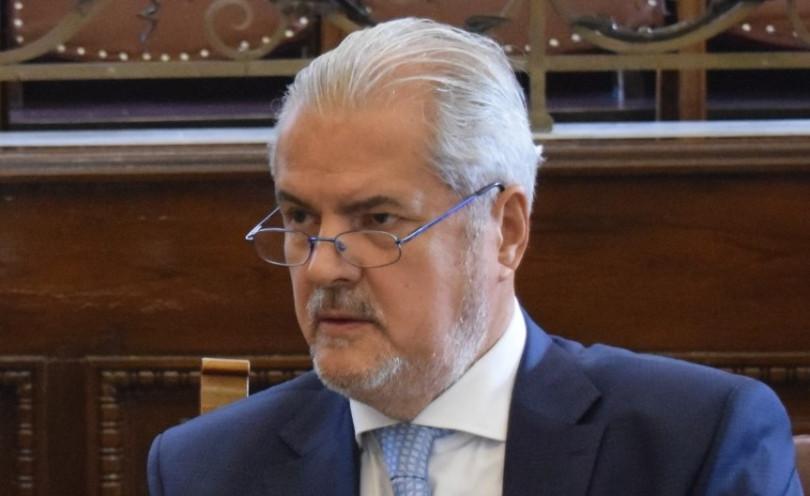 Adrian Năstase îl acuză pe Klaus Iohannis că i-a preluat tema de campanie electorală