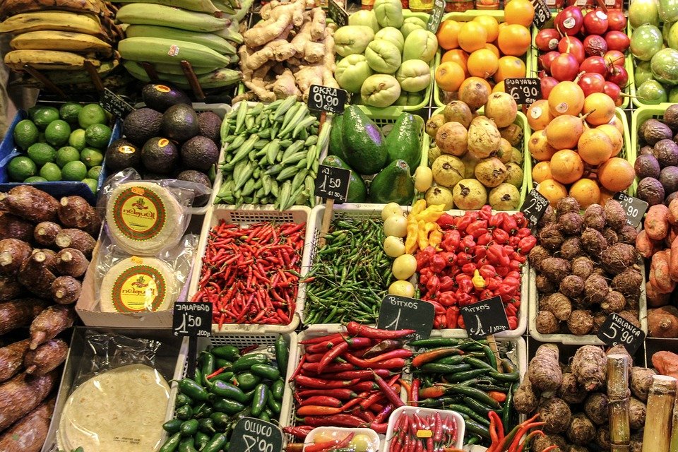 România vinde legume la preţ dublu faţă de bulgari  