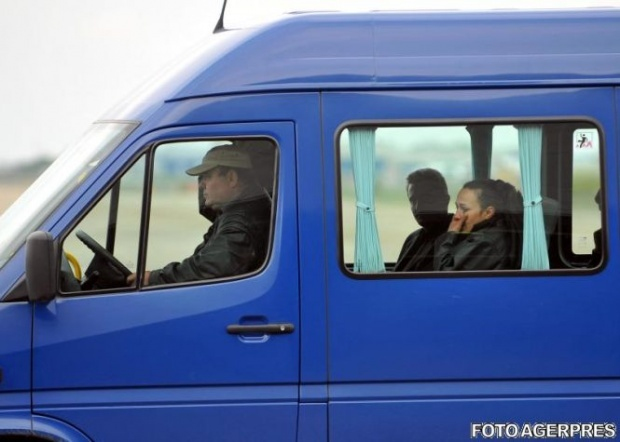 Accident dramatic în Bistrița-Năsăud! Un microbuz cu 12 persoane care plecau în străinătate s-a răsturnat