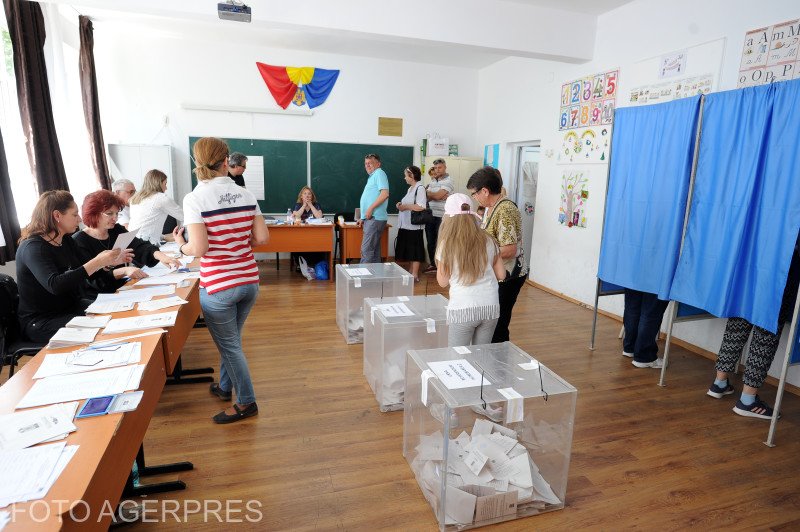 BEC stabileşte ordinea pe buletinele de vot la alegerile prezidenţiale. 17 candidați în lupta pentru Cotroceni