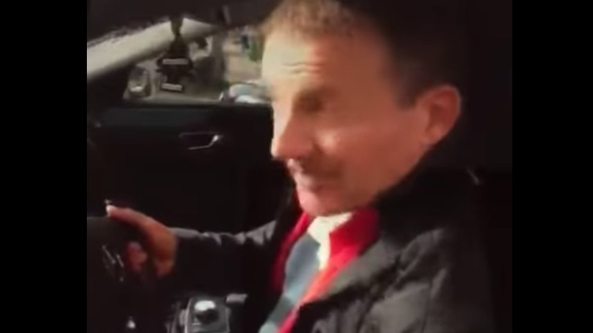 Cum i-a sfidat un șofer pe polițiștii, care l-au oprit pentru că circula pe contrasens? Ăsta da tupeu! (VIDEO)