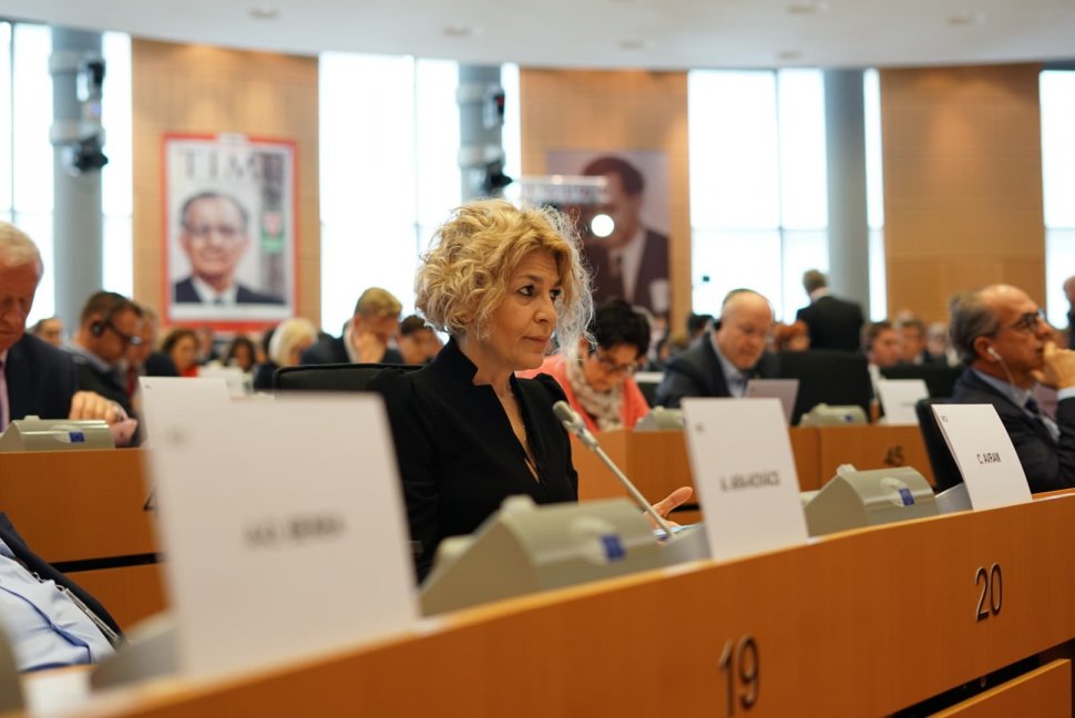 Carmen Avram, europarlamentar PSD, apreciată de jurnaliștii Financial Times pentru prestația din timpul audierii candidatului la postul de comisar european pentru Agricultură