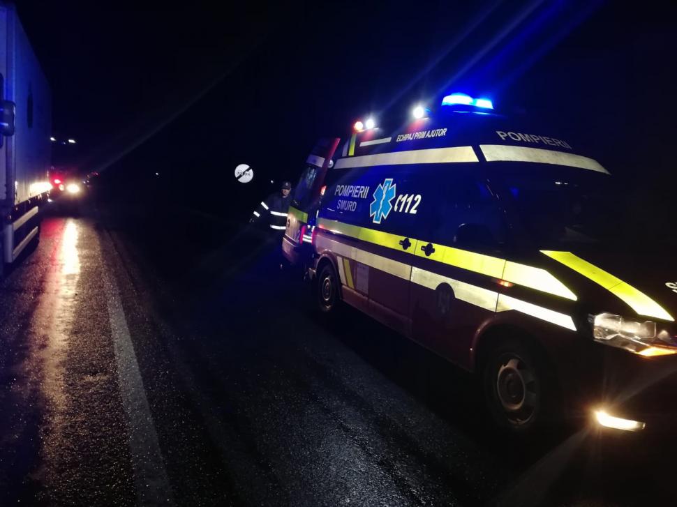 Carnagiu pe o șosea din Ialomița. Zece persoane au murit și alte șapte sunt grav rănite după ce un TIR a lovit un microbuz. Detalii șocante 618147