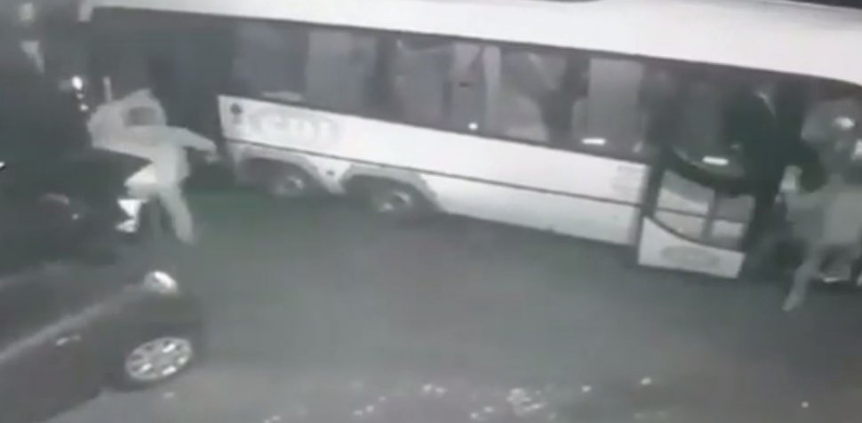 Primele imagini cu microbuzul din Ialomița, înainte de carnagiul în care și-au pierdut viața zece oameni