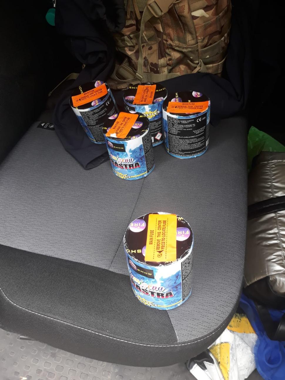 Suporteri, depistați cu materiale pirotehnice la intrarea pe stadion pentru meciul FCSB - Dinamo 618267