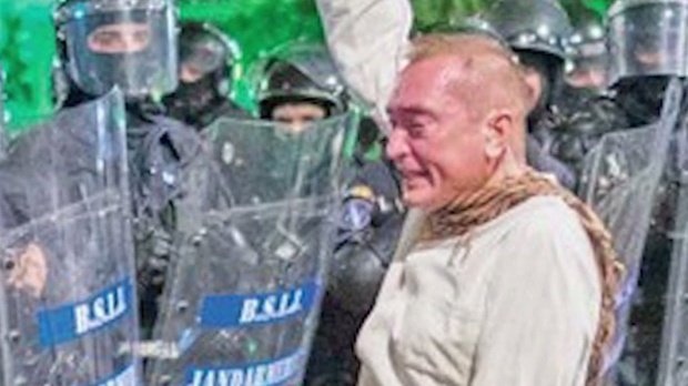Colonelul Paraschiv, ”Dirijorul în alb” de la protestele din august 2018, a dat în judecată Jandarmeria