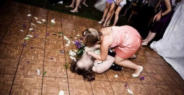 Bătaie între soacre la o nuntă în Slatina. De la ce a pornit totul