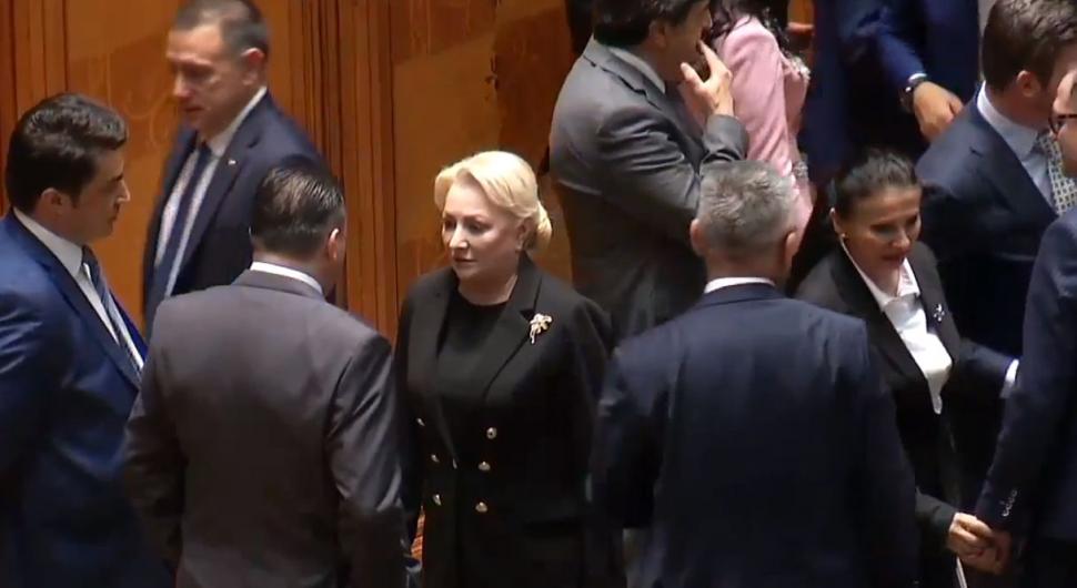 MOŢIUNEA DE CENZURĂ a trecut. Guvernul Dăncilă a căzut, 238 de parlamentari au votat "pentru" 619019