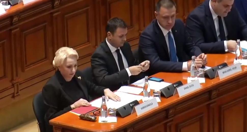 MOŢIUNEA DE CENZURĂ a trecut. Guvernul Dăncilă a căzut, 238 de parlamentari au votat "pentru" 619020