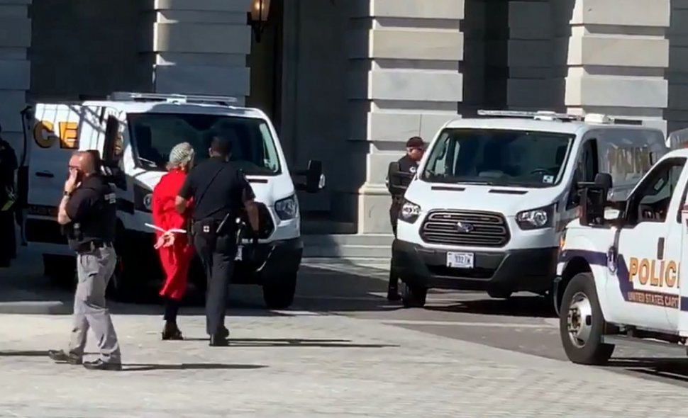 Actrița americană Jane Fonda a fost arestată în timpul unui protest - VIDEO