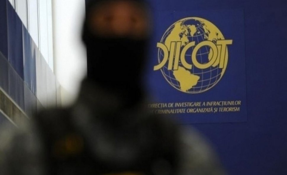 DIICOT: Heroină în valoare de 1.5 milioane de euro, confiscată de Poliţie. Drogurile trebuiau livrate în Bucureşti (VIDEO)