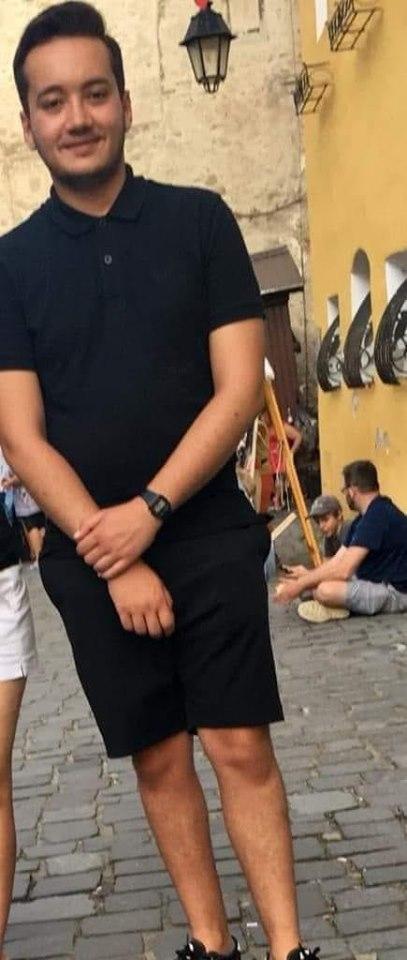 Alertă în Capitală. Un tânăr de 20 de ani a dispărut fără urmă. Familia și prietenii îl caută disperați 619859
