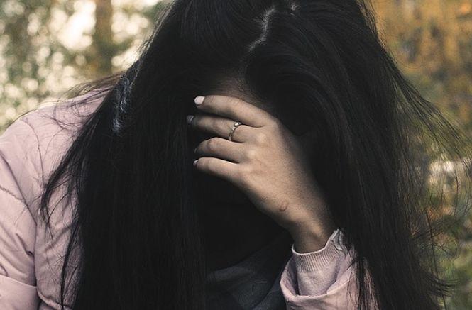 La 23 de ani, o tânără din Iași a trăit cât alții într-o viață. A fost dependentă de alcool, a fost la un pas să fie violată și a avut o tentativă de sinucidere. „Începusem să înțeleg că nu pot schimba trecutul și că astăzi sunt o altă persoană”