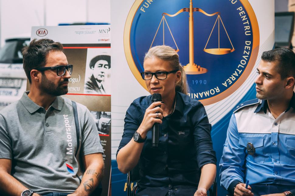 Mișcarea Wake UP militează pentru îmbunătățirea imaginii femeii la volan 620422