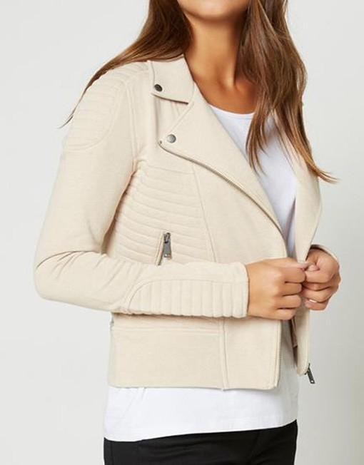 Pulovere si geci dama in sezonul toamna-iarna 2019/2020 621704