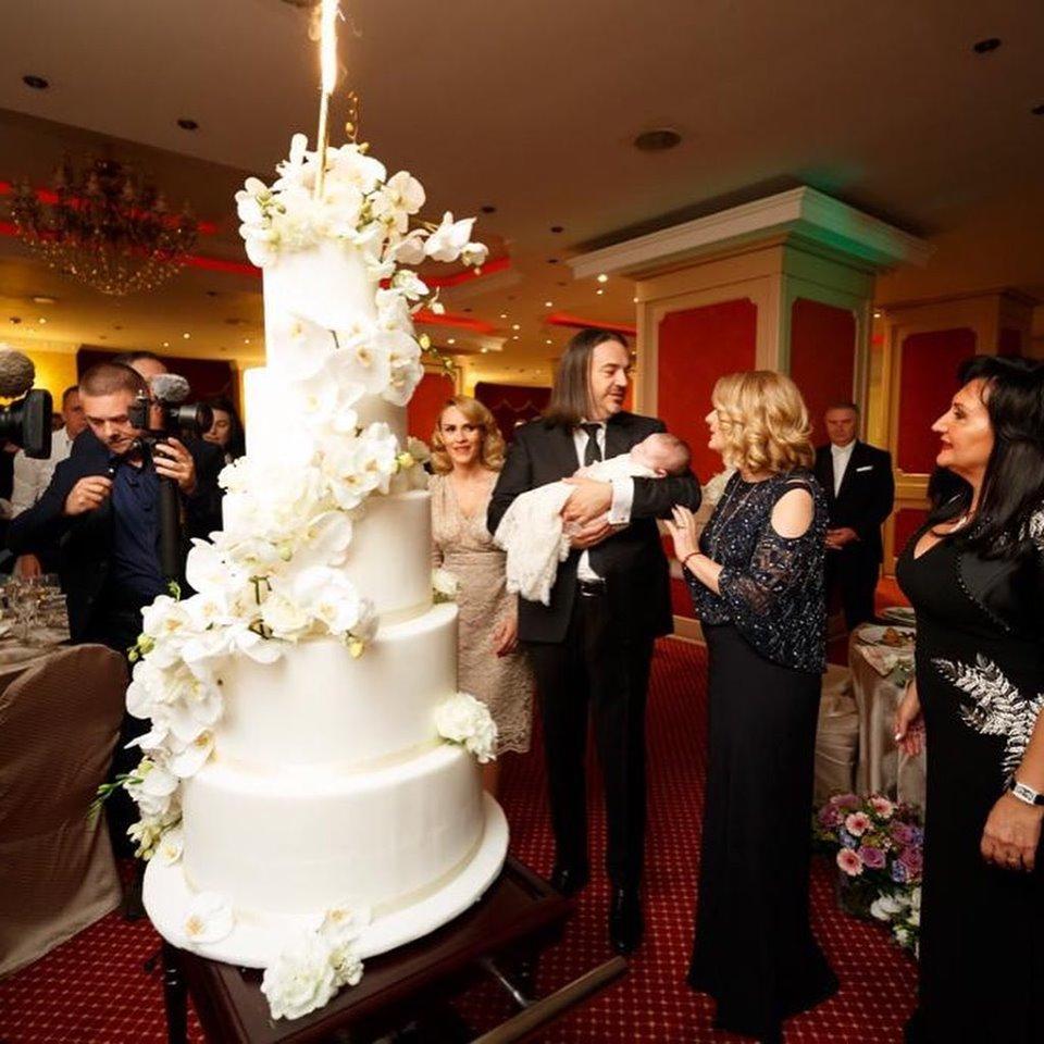 Apariție de senzație la botezul fetiței Alessandrei Stoicescu: "A fost o surpriză pentru noi! Ce onoare!" FOTO 621811