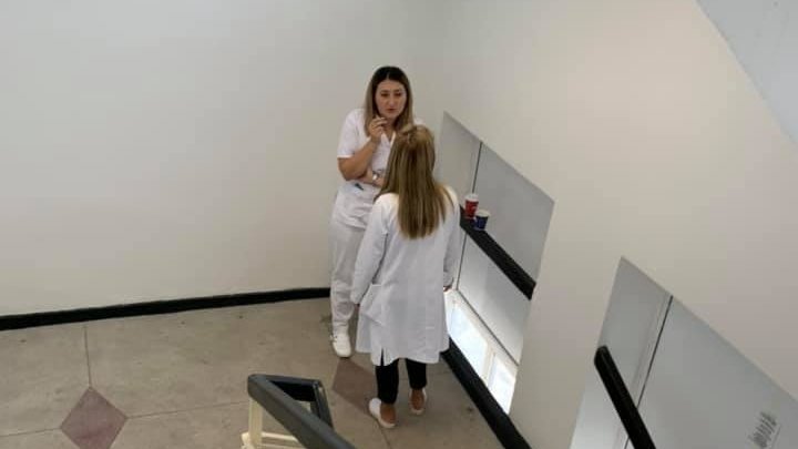 Cum au fost surprinse de pacienți două asistente din Craiova. Conducerea spitalului amenință cu ancheta