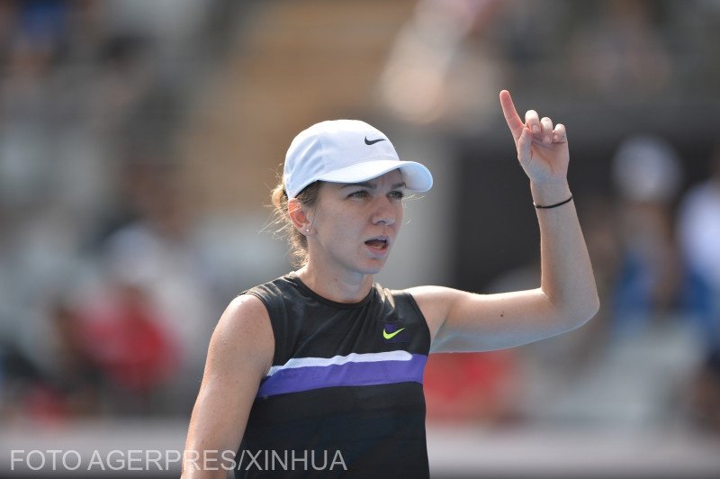 Simona Halep a învins-o pe Bianca Andreescu în primul meci la Turneul Campioanelor
