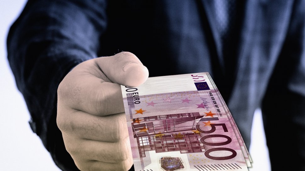 Posibila mită de 500.000 de euro, din curtea SRI, nu mai poate fi investigată