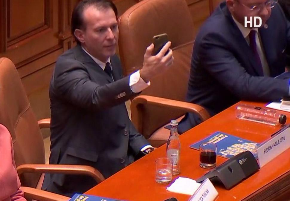 Ce a putut să facă un ministru al Guvernului Orban în Parlament, după ce a aflat rezultatul final. Celor prezenți nu le-a venit să creadă - FOTO 623842