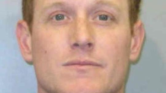 Au băut și s-au dus la culcare. Noaptea, femeia adormită s-a trezit cu bărbatul peste ea. Au făcut dragoste, dar când a deschis ochii, a încremenit. Era chiar el (FOTO) 624771