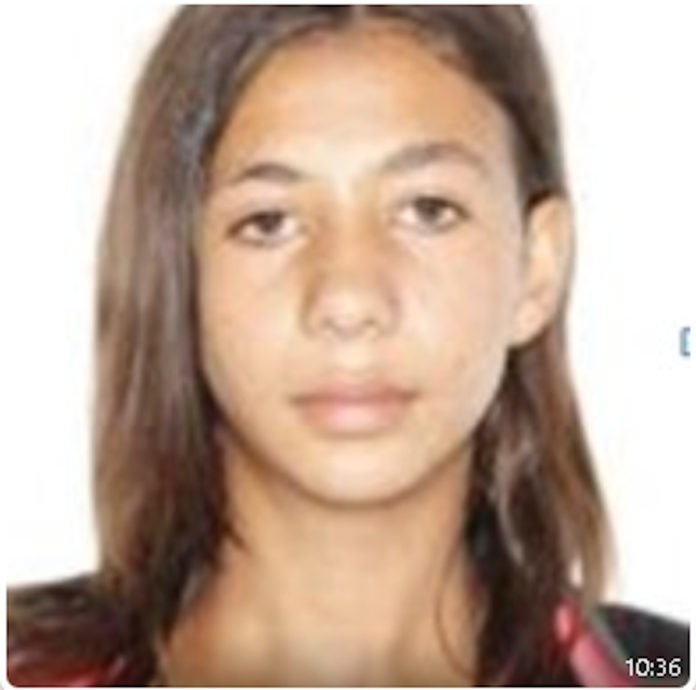 Florentina, o adolescentă de 16 ani, a dispărut fără urmă. Familia o caută în disperare de mai bine de 24 de ore