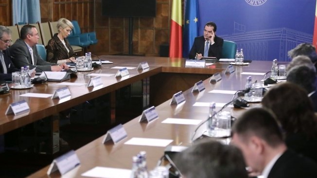 Comisia Europeană cere României să asigure o ajustare structurală anuală de 1% din PIB în 2020