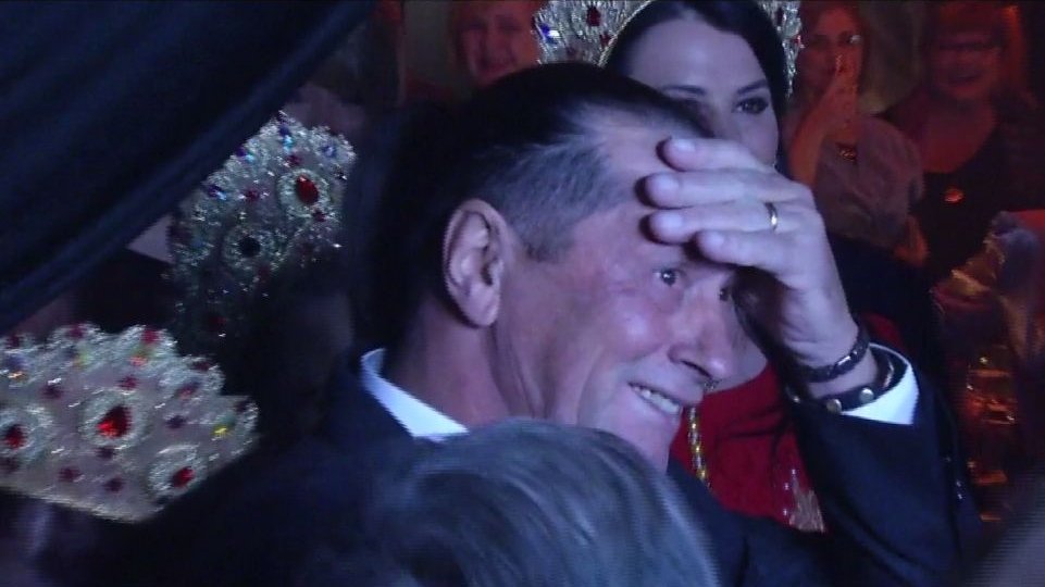 Imagini de la petrecerea-surpriză organizată pentru Ivan Patzaichin. Fostul campion olimpic împlineşte astăzi 70 de ani