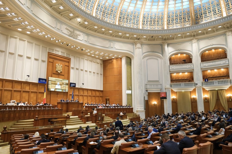 Victorie pentru USR. Camera Deputaților a adoptat tacit proiectul de lege privind desființarea Secției speciale