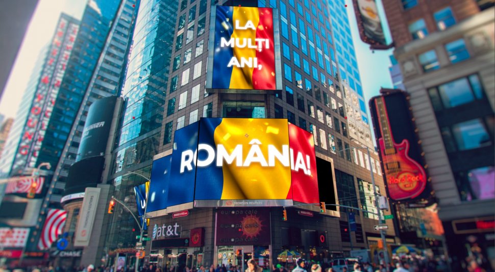 Apariție spectaculoasă în New York. Tricolorul României, afişat în Times Square FOTO și VIDEO