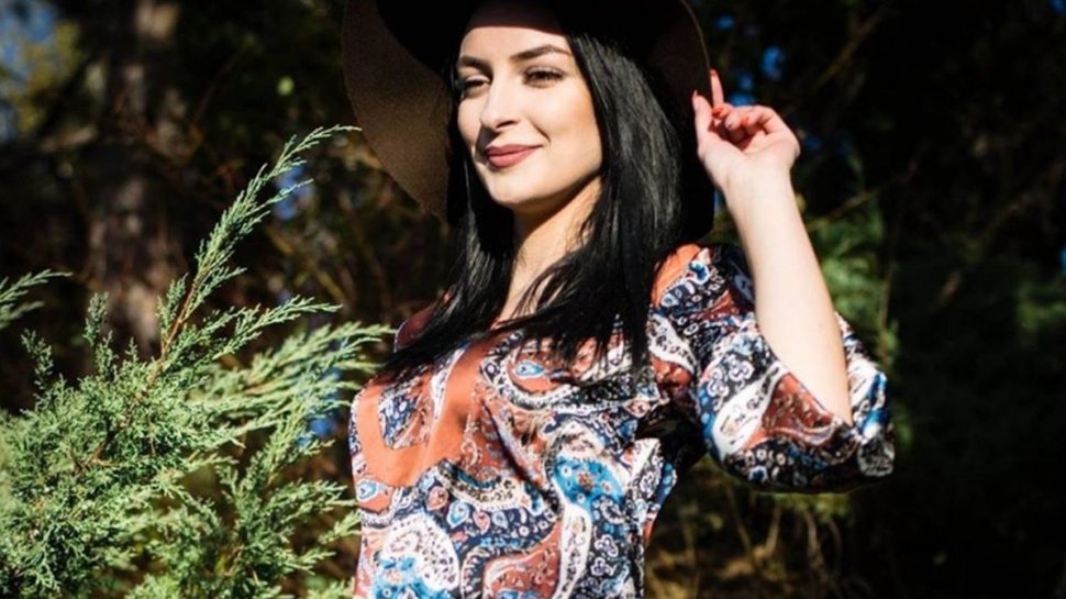 Mălina-Elena are 22 de ani, este din Botoșani și este de o frumusețe răpitoare. Doar că toți își fac cruce când le spune cu ce se ocupă! E imposibil așa ceva! (FOTO)