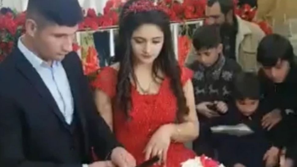 Imagini de coșmar în timpul unei nunți! Cel mai nefericit om de la petrecere era chiar mirele (VIDEO)