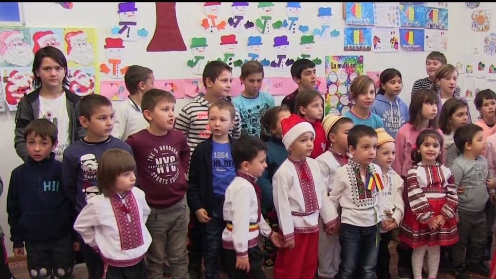 Trei tineri din Tulcea au reuşit să îndeplinească dorinţele unor copii nevoiaşi