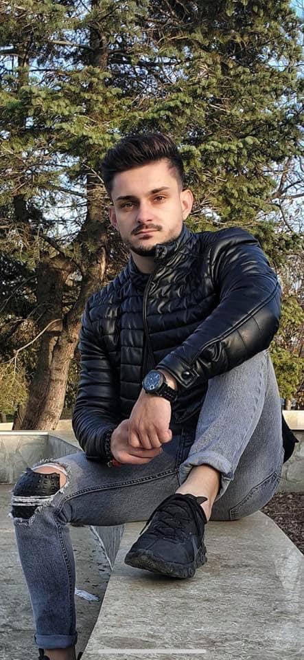 Alexandru Sandu are 22 de ani și a dispărut fără urmă. Poliția a dat alerta. Familia oferă recompensă de 10.000 de euro 633278