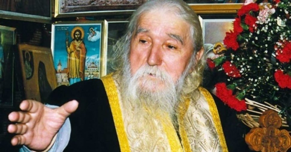 Duhovnicii Moldovei şi Moş Crăciun. Ce au în comun Ilie Cleopa şi Iustin Pârvu cu cel mai iubit personaj al sărbătorilor  